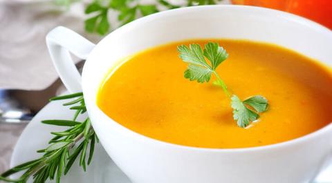 Butternusskürbis-Suppe Sous VideButternusskuerbis Suppe Elizabethkearny Fotolia 17403680